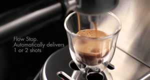 Delonghi Dedica EC680 espresso machine – Product Demonstration