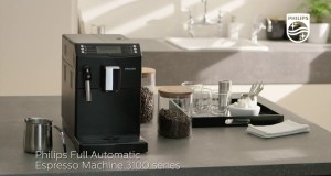 Philips 3100 series super-automatic espresso machine with classic milk frother HD8831