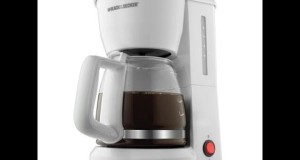 Black & Decker DCM600W 5-Cup Drip Coffeemaker with Glass Carafe, White