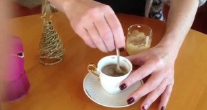 How to make a perfect Italian Espresso coffee with the moka pot and handmade CREAM
